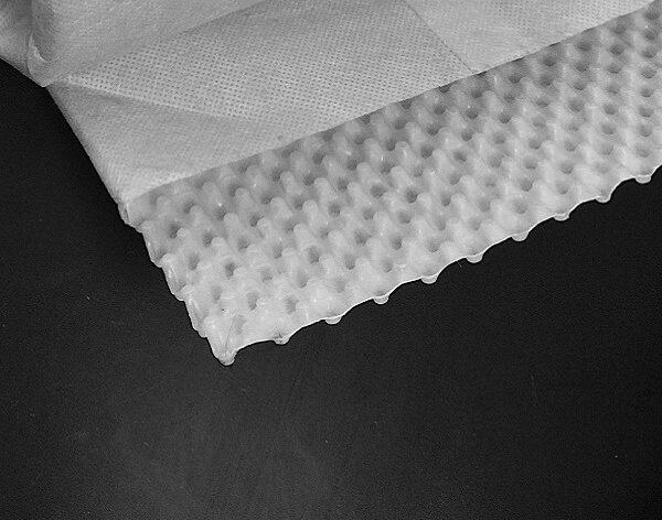 Cấu tạo chi tiết của bấc thấm PVD bao gồm lõi thoát nước và lớp vỏ bọc chuyên dụng